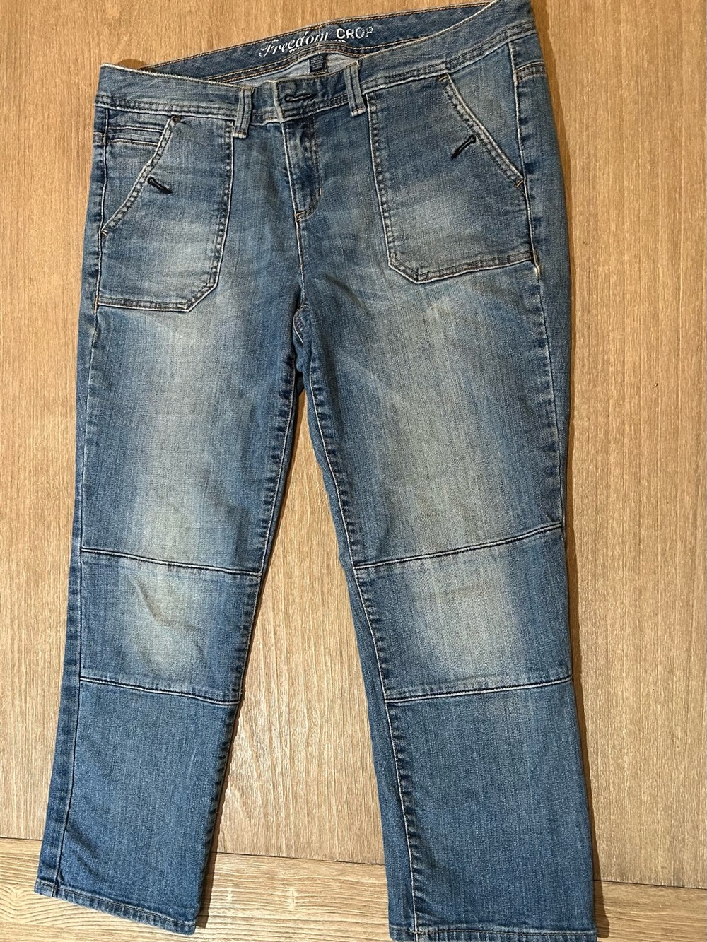 Tommy Hilfiger Freedom Crop Jeans Medium Wash Blue Size 12